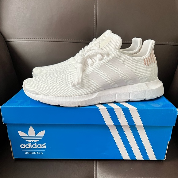 Adidas Swift Run Women Shoes - Picture 5 of 9